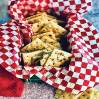 Seasoned Crackers in basket