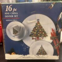 Vintage Seagull Fine China Christmas Tree Service for 4